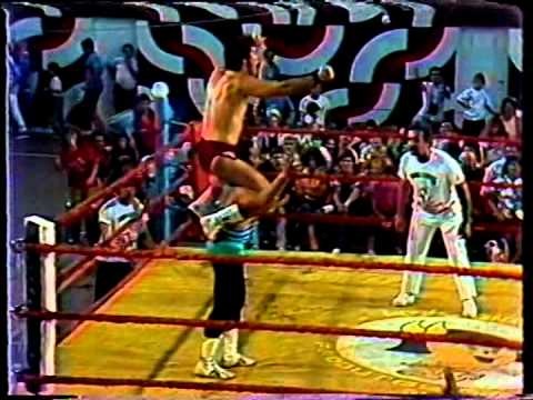 Roberto Aciolli, o 'Big Boy', lutando no ringue